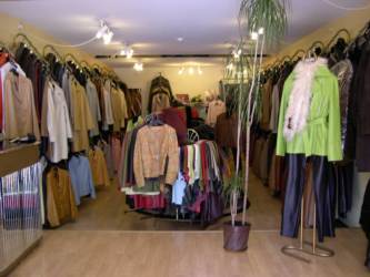 Sklep Firmowy nr 1. - ul.Grunwaldzka 16